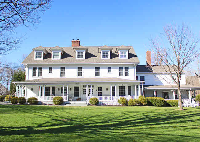 Building photograph for 15 UNDERMOUNTAIN ROAD